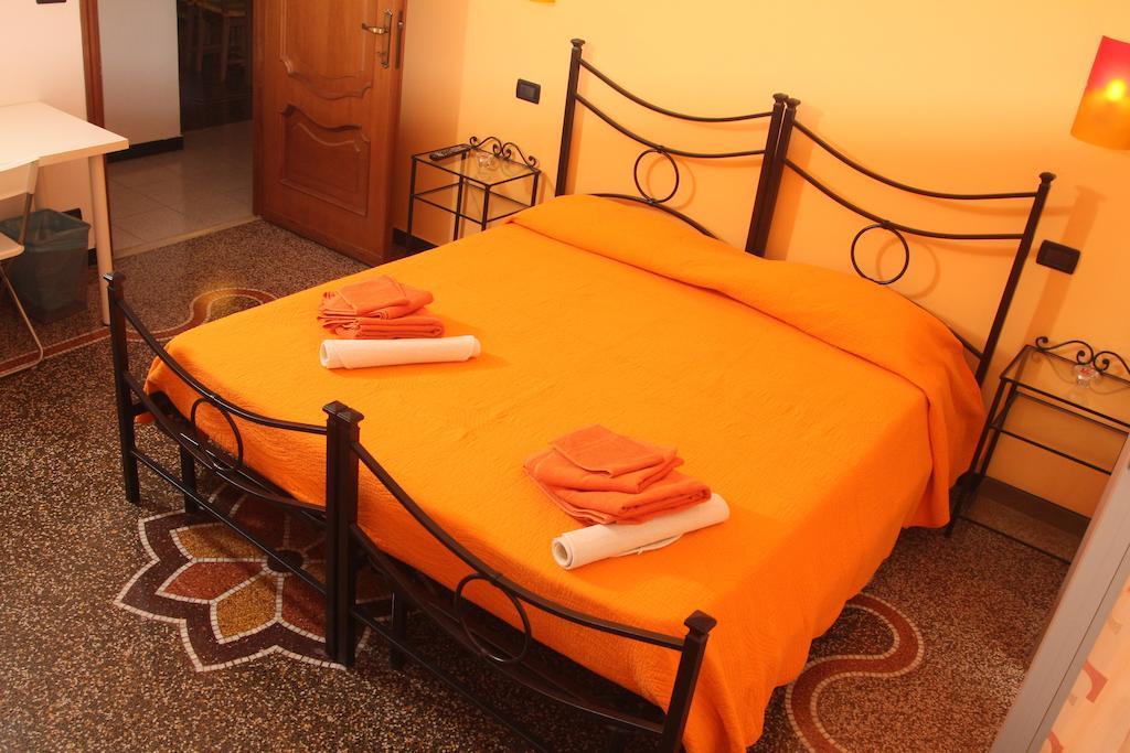 Bed & Breakfast La Rosa Dei Venti Cenova Oda fotoğraf
